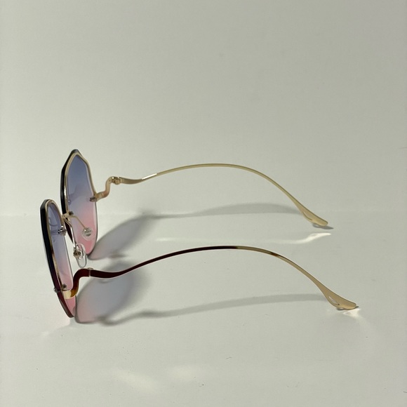 1026-Gradient Zig Zag Round Rimless Sunglasses- Blue/Pink - Picture 5 of 6